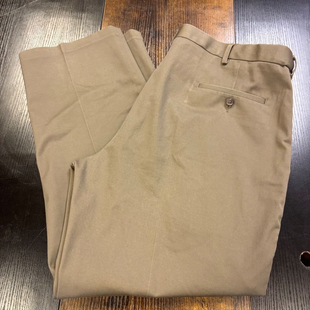 Haggar Mens Premium No Iron Khaki Pants Classic Fit Tan 40x29 Flat Front Chino